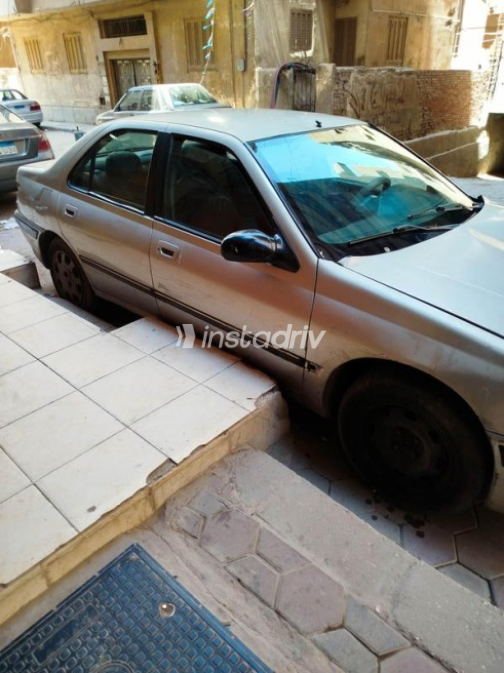بيجو 406 2000 ذهبي أوتوماتيك مستعملة للبيع في شيراتون - 6