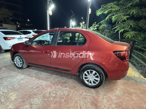 Renault Logan 2018 Dark Red Automatic Used for Sale in Nasr city - 3