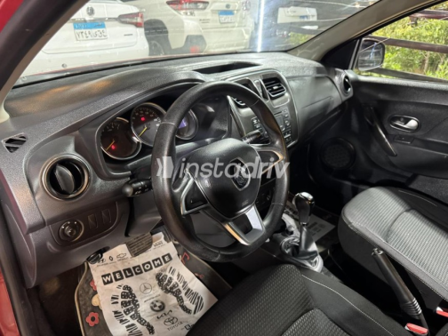 Renault Logan 2018 Dark Red Automatic Used for Sale in Nasr city - 7