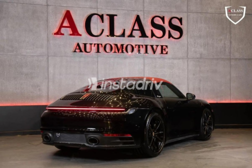Porsche 911 2022 Black Automatic Used for Sale in Sheikh Zayed City - 2