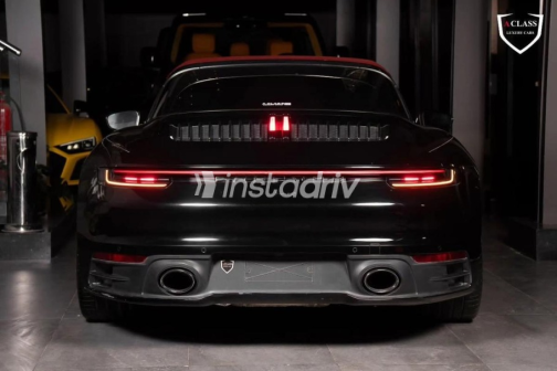 Porsche 911 2022 Black Automatic Used for Sale in Sheikh Zayed City - 4