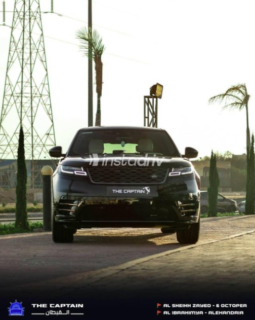 Land Rover Velar 2023 Black Automatic Used for Sale in Sheikh Zayed City - 6