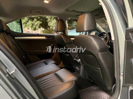 Skoda Superb 2021 Beige Automatic Used for Sale in Nasr city - 10