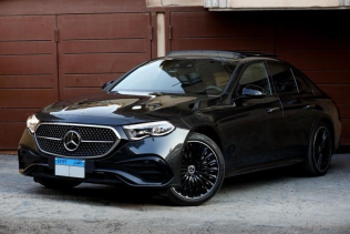 مرسيدس E 300 2024 أسود أوتوماتيك مستعملة للبيع في مصر الجديدة