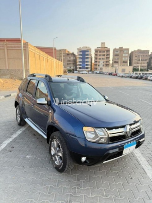 Renault Duster 2017 Dark Blue Automatic Used for Sale in Heliopolis - 2
