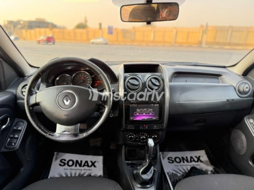 Renault Duster 2017 Dark Blue Automatic Used for Sale in Heliopolis - 7