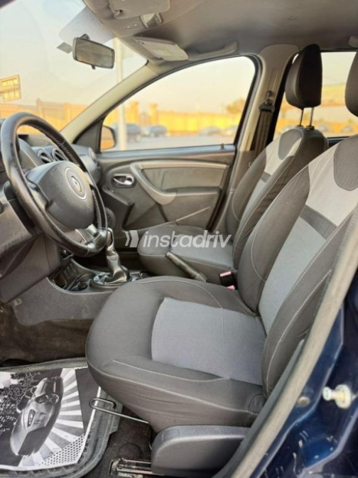 Renault Duster 2017 Dark Blue Automatic Used for Sale in Heliopolis - 10