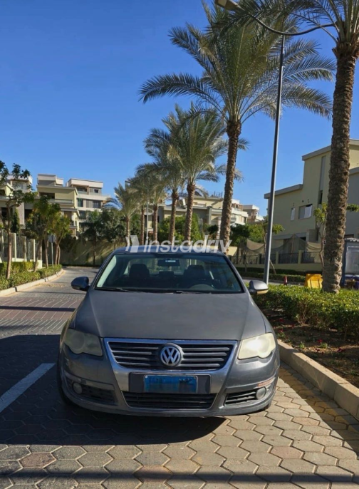 Volkswagen Passat 2008 Gray Automatic Used for Sale in Cairo - 4