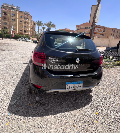 رينو سانديرو  ( ستيب  واى ) 2021 أسود أوتوماتيك مستعملة للبيع في الجيزة - 7