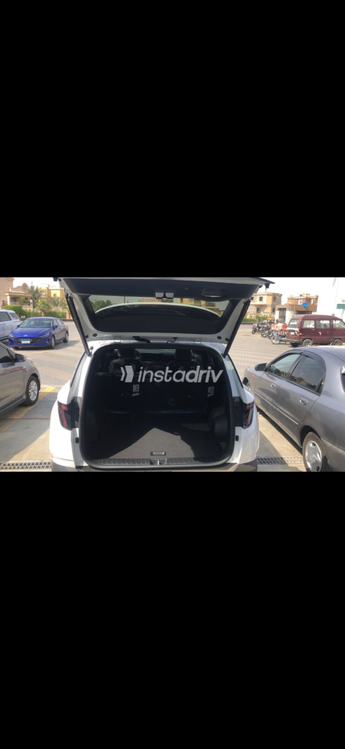Hyundai Tucson 2024 White Automatic Used for Sale in Giza - 1