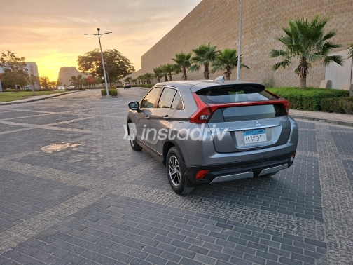ميتسوبيشي اكليبس 2021 رمادي CVT مستعملة للبيع في مصر الجديدة - 1
