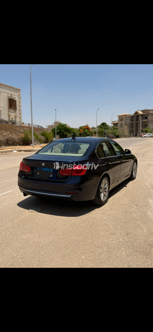 BMW 318 2017 White Automatic Used for Sale in Cairo - 5