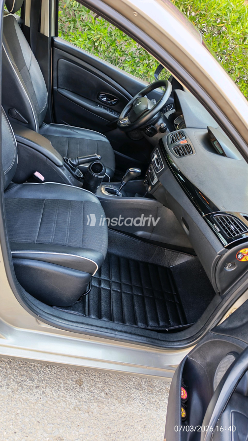 Renault Fluence 2014 Gold Automatic Used for Sale in Giza - 7
