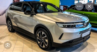 Opel Grandland 2025 Silver Automatic Used for Sale in Asyut