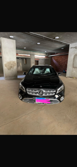 مرسيدس GLA 200 2019 أسود أوتوماتيك مستعملة للبيع في القاهرة
