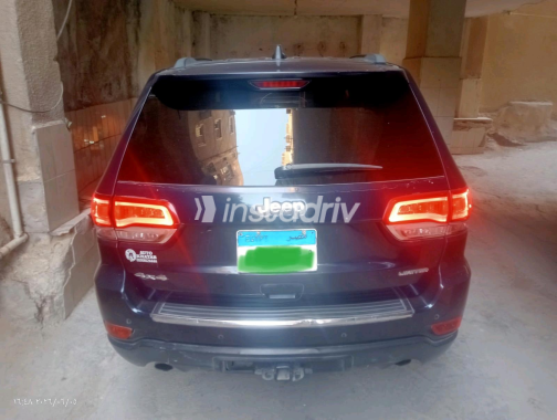 Jeep Grand Cherokee 2016 White Automatic Used for Sale in Cairo - 2