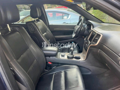 Jeep Grand Cherokee 2016 White Automatic Used for Sale in Cairo - 3