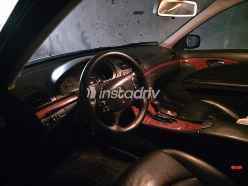 Mercedes E 200 2007 Black Automatic Used for Sale in Cairo - 5