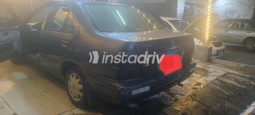 Nissan Sunny 2000 Dark Gray Automatic Used for Sale in Cairo - 3