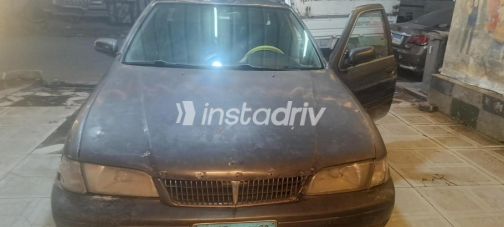 Nissan Sunny 2000 Dark Gray Automatic Used for Sale in Cairo - 4