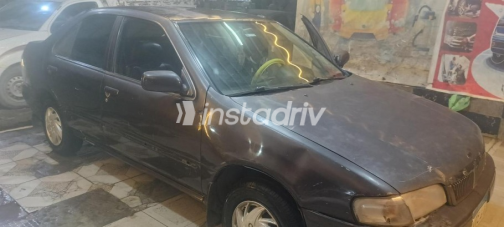 Nissan Sunny 2000 Dark Gray Automatic Used for Sale in Cairo - 5
