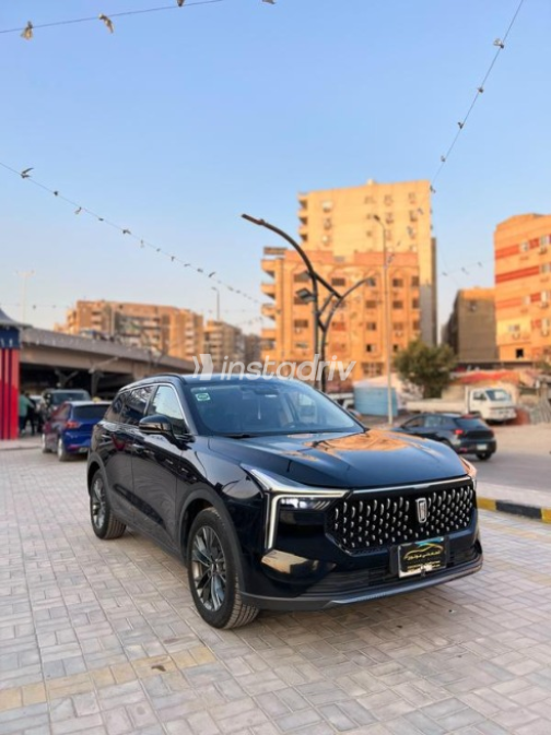 Bestune T55 2025 Black Automatic Used for Sale in Nasr city - 4