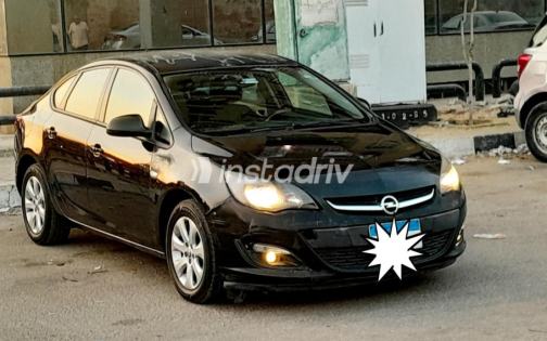 Opel Astra 2016 Black Automatic Used for Sale in Cairo - 1