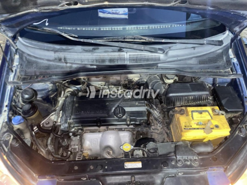 Hyundai Getz 2011 Dark Blue Automatic Used for Sale in Helwan - 5