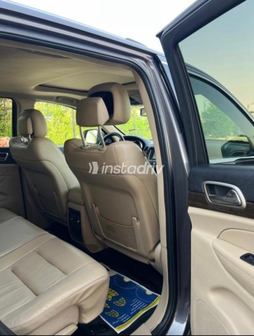 Jeep Grand Cherokee 2018 White Automatic Used for Sale in Greater Cairo ( Cairo + Giza) - 3