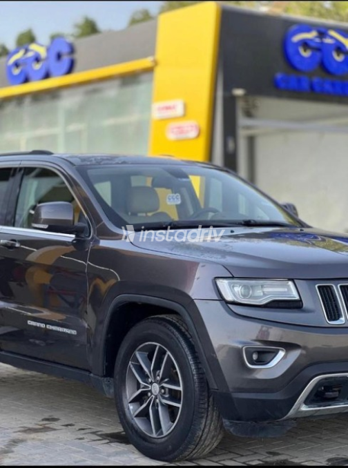 Jeep Grand Cherokee 2018 White Automatic Used for Sale in Greater Cairo ( Cairo + Giza) - 5