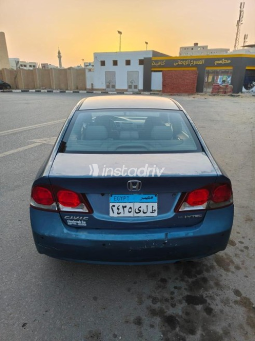 Honda Civic 2009 Blue Automatic Used for Sale in Ismailia - 5