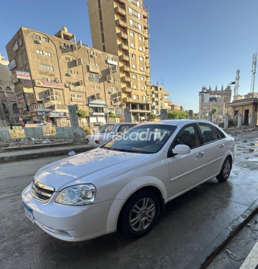 Chevrolet Optra 2006 White Automatic Used for Sale in El Senbellawein - 9