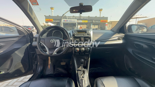 Toyota Yaris 2015 Gray Automatic Used for Sale in Cairo - 3