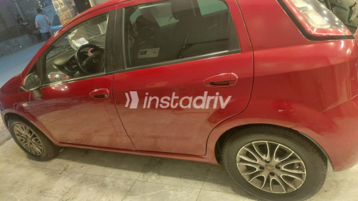 Fiat Punto evo 2011 White Automatic Used for Sale in El Haram - 4