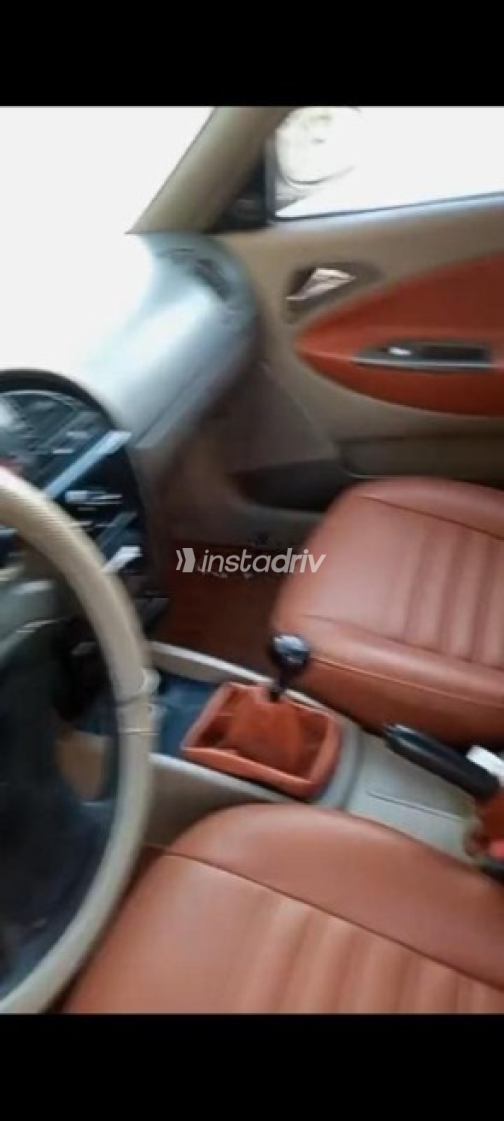 Daewoo Nubira 2 1999 Gold Manual Used for Sale in Alexandria - 4