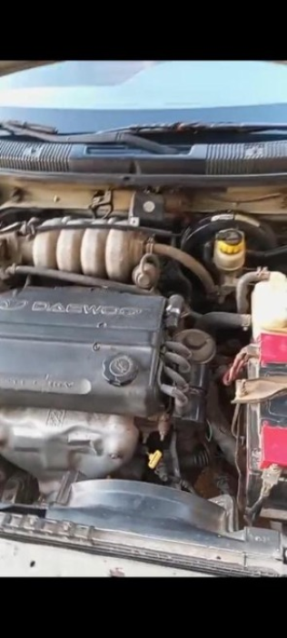 Daewoo Nubira 2 1999 Gold Manual Used for Sale in Alexandria