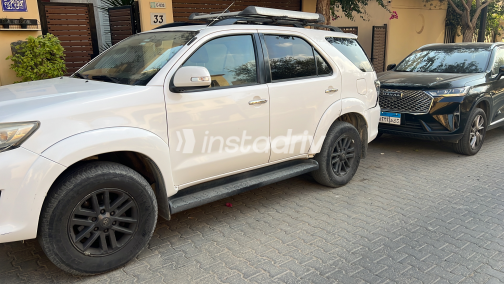 Toyota Fortuner 2016 White Automatic Used for Sale in Giza - 1