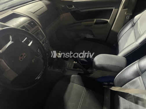 Geely Emgrand 7 2014 Black Manual Used for Sale in Cairo - 3