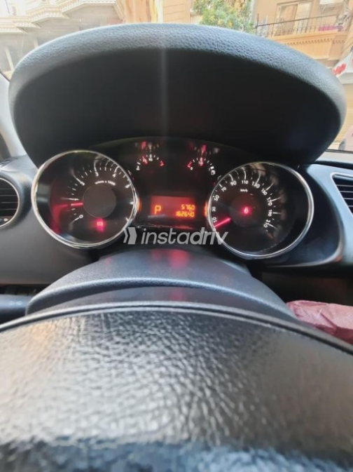 Peugeot 3008 2016 Dark Blue Automatic Used for Sale in Cairo - 2