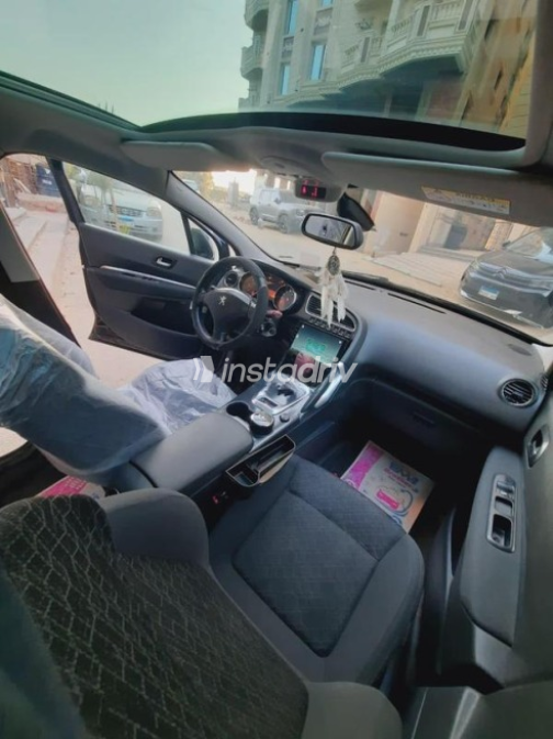 Peugeot 3008 2016 Dark Blue Automatic Used for Sale in Cairo - 7