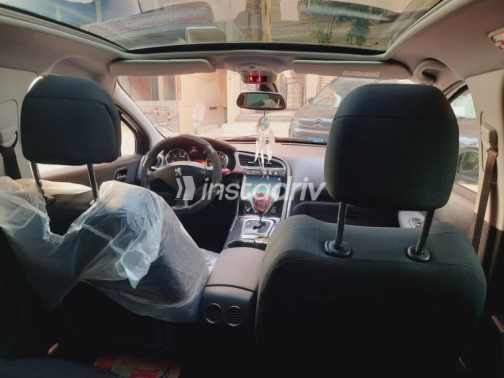 Peugeot 3008 2016 Dark Blue Automatic Used for Sale in Cairo - 10