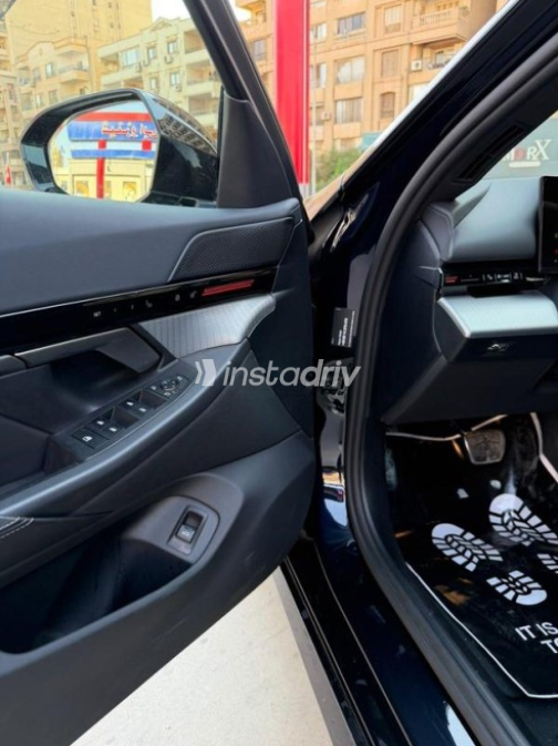 BMW 520 2024 Dark Blue Automatic Used for Sale in Cairo - 7