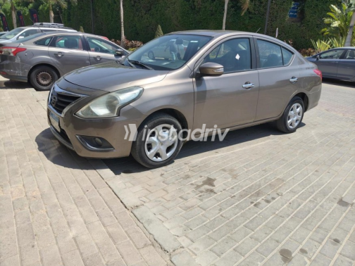 Nissan Sunny 2019 White Automatic Used for Sale in Greater Cairo ( Cairo + Giza) - 7
