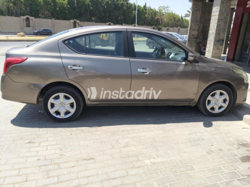 Nissan Sunny 2019 White Automatic Used for Sale in Greater Cairo ( Cairo + Giza) - 8