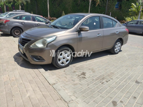 Nissan Sunny 2019 White Automatic Used for Sale in Greater Cairo ( Cairo + Giza) - 9