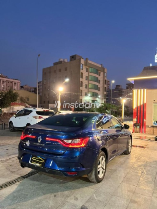 رينو ميجان 2019 أزرق غامق أوتوماتيك مستعملة للبيع في مدينة نصر - 4