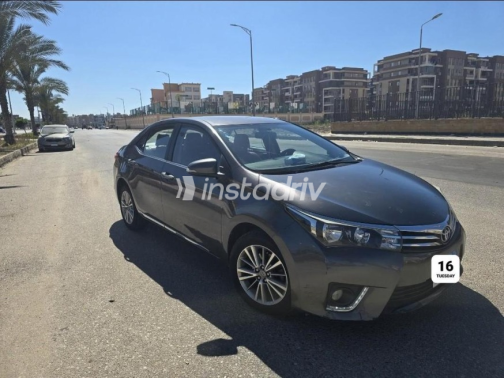 Toyota Corolla 2015 Dark Gray Automatic Used for Sale in Damietta - 1