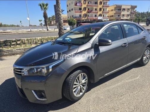 Toyota Corolla 2015 Dark Gray Automatic Used for Sale in Damietta - 3