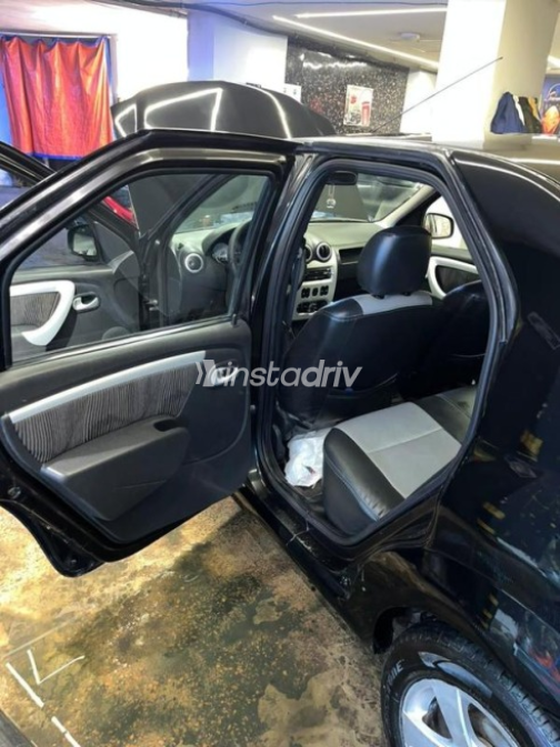 Renault Logan 2010 Black Manual Used for Sale in Alexandria - 7