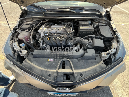 Toyota Corolla 2020 Beige Automatic Used for Sale in Nasr city - 6